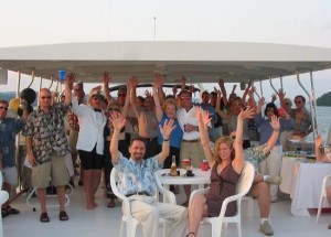 Turistas en el love boat party 